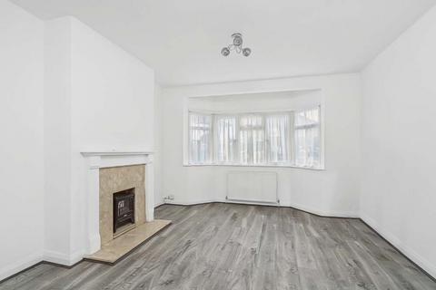 3 bedroom semi-detached house to rent, Risingholme Close, Harrow, HA3