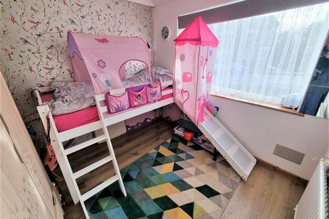 7 Marriott Close, Feltham, TW14 9PZ