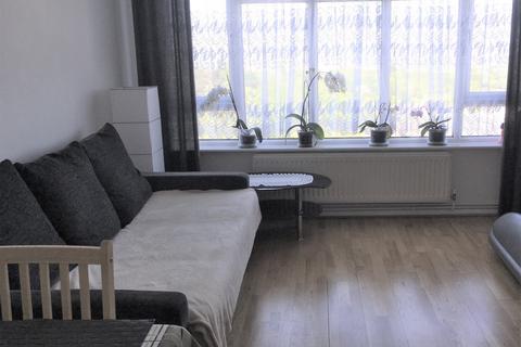 2 bedroom flat for sale, South Norwood Hill, London SE25