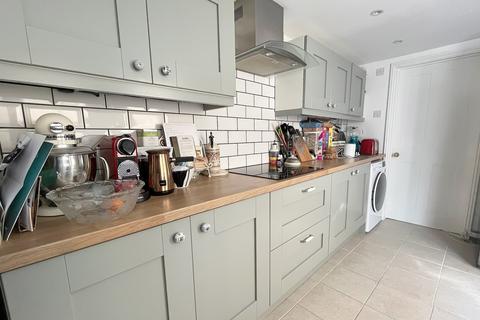 9 Argyle Terrace, Bath, BA2 3DB