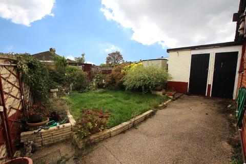 44 Greenbank Avenue, Kettering, NN15 7EG