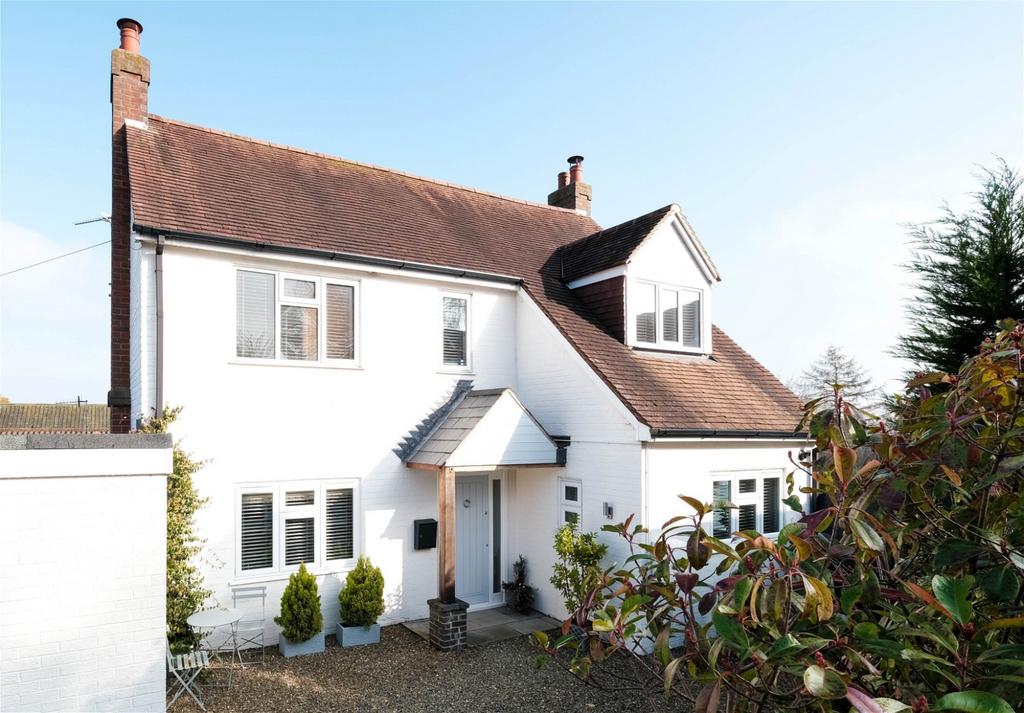 Millfield Road, Bromsgrove, B61 7BT 3 bed detached house £450,000
