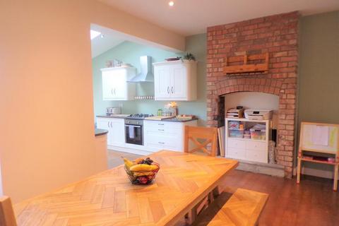 undefined, Regina Crescent, Victoria Avenue, Hull, HU5 3EA