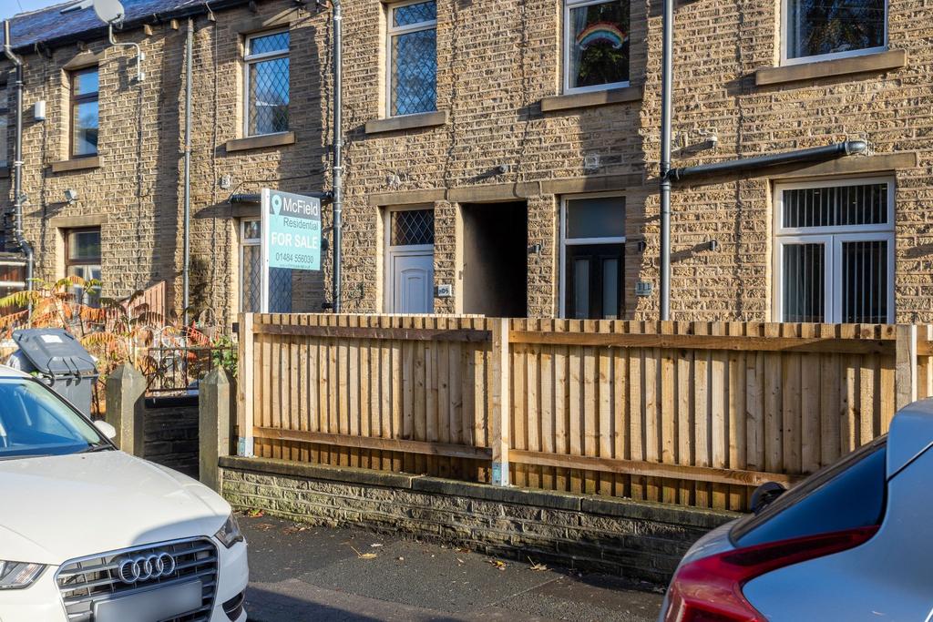 Netheroyd Hill Road, Cowcliffe, HD2 2LX 2 bed terraced house £125,000