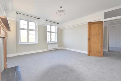 2 bedroom flat to rent - Heathfield Court, London