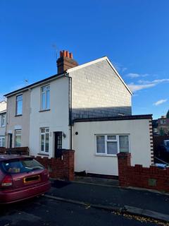 2 bedroom semi-detached house to rent - Stamford Green, Epsom