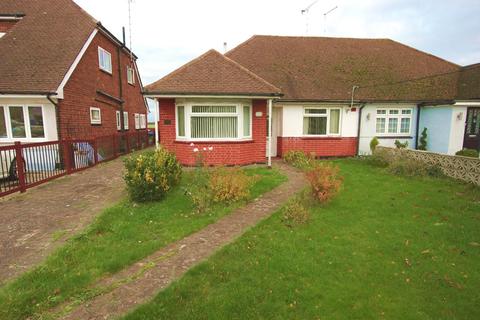 2 bedroom semi-detached bungalow for sale - Ashingdon Road, Rochford, Essex