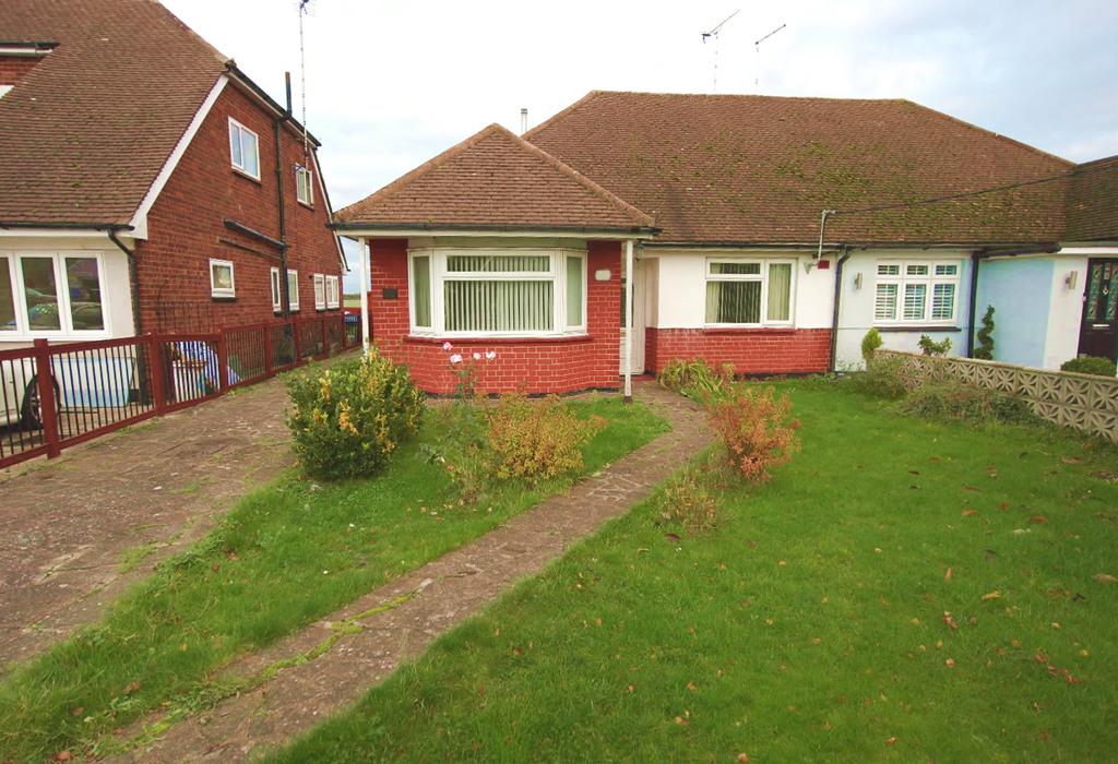 Ashingdon Road, Rochford, Essex 2 bed semidetached bungalow for sale