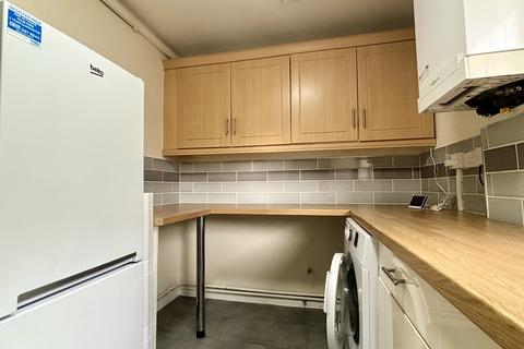 2 bedroom maisonette to rent, CHARNWOOD CLOSE, SO53