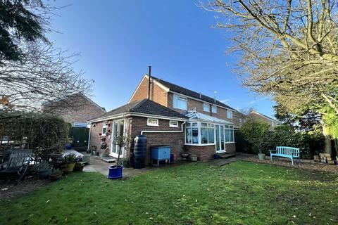 4 bedroom semi-detached house for sale - Old Moor Close, Wallingford