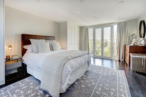 39 Sarre Road, London, NW2 3SN