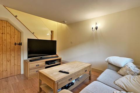 undefined, Queens Row, Wantage