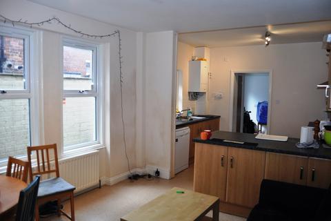 7 bedroom detached house to rent - Queens Terrace, Newcastle Upon Tyne