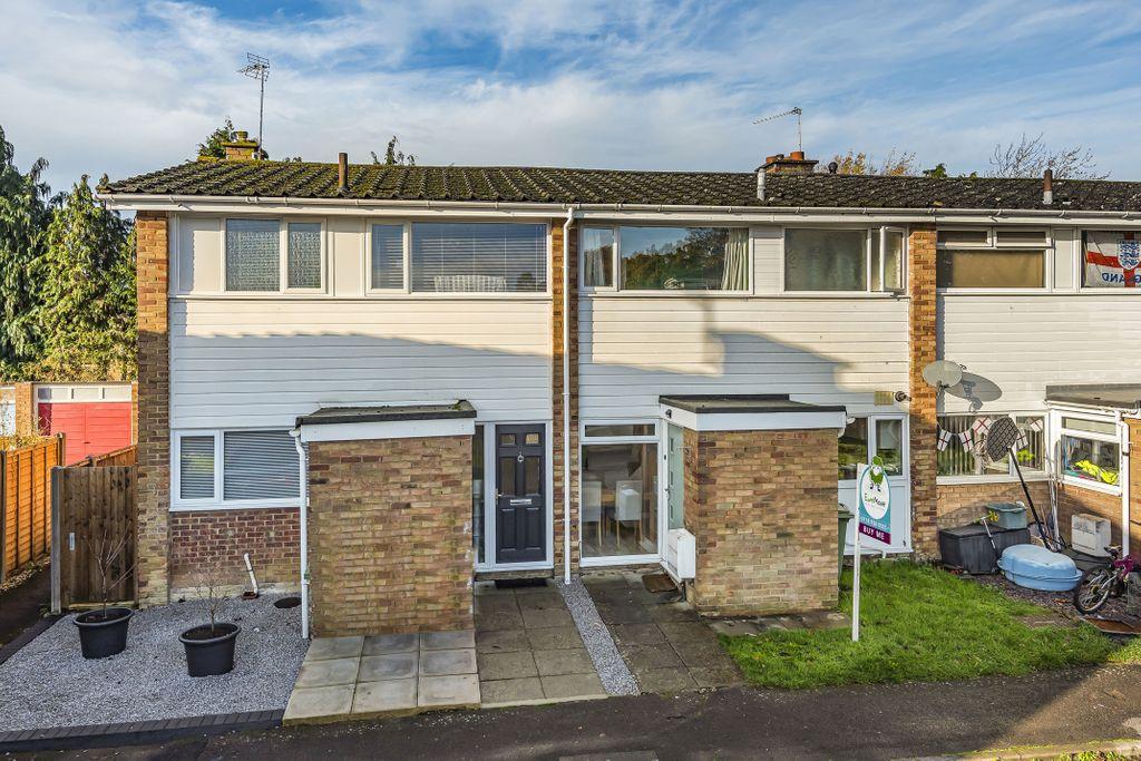 Franklin Avenue, Tadley RG26 4ET 3 bed terraced house for sale £280,000