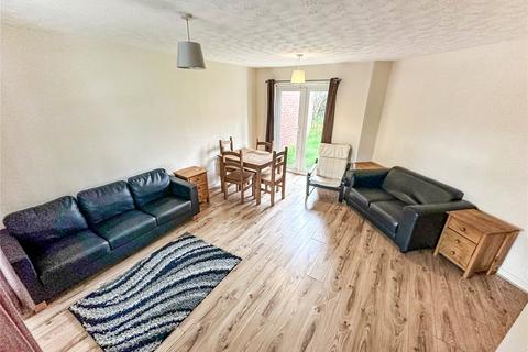 3 bedroom semi-detached house to rent - Erskine Street, Hulme, M15