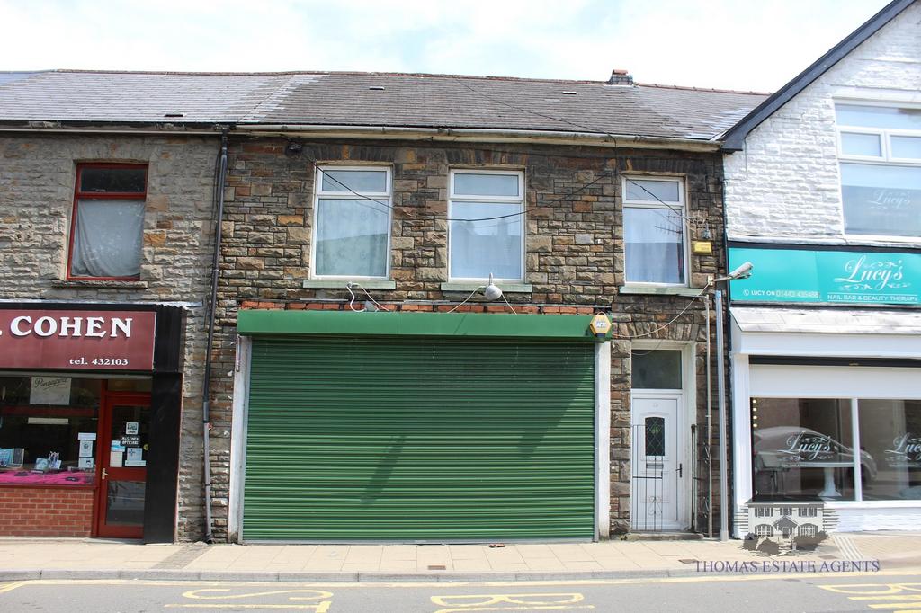 Dunraven Street, Tonypandy, Rhondda... Property £695 pcm (£160 pw)