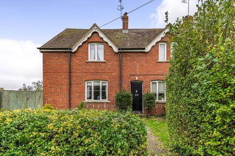 4 bedroom cottage for sale - Hardham, Pulborough - Cottage with superb views