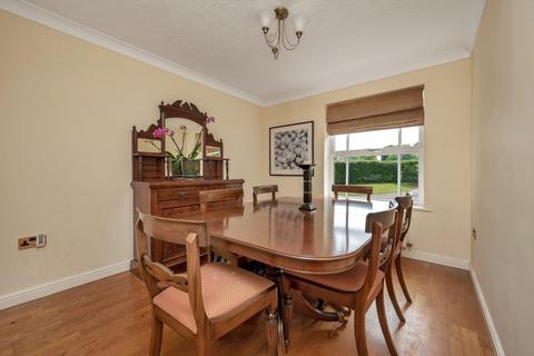 8 Gilmore Close, Oakham, LE15 6FR
