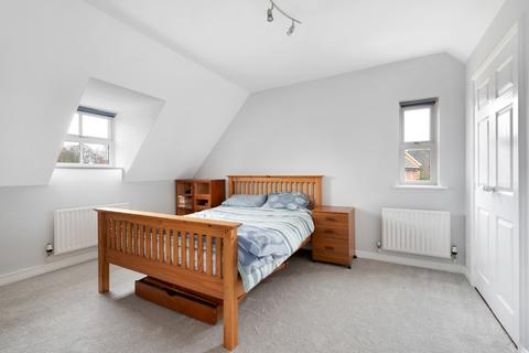 8 Gilmore Close, Oakham, LE15 6FR