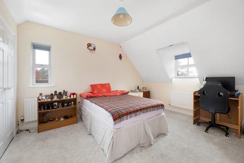 8 Gilmore Close, Oakham, LE15 6FR