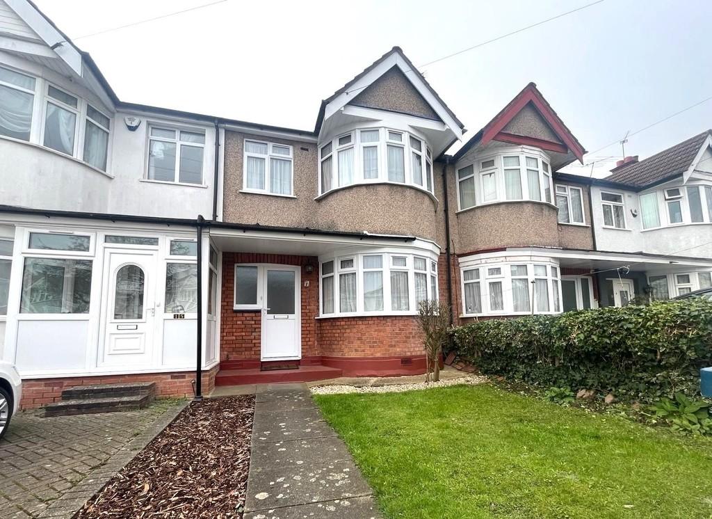 Ravenswood Crescent, Harrow HA2 3 bed terraced house £2,250 pcm (£519 pw)