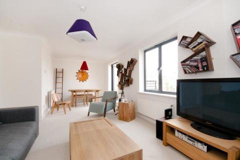 2 bedroom apartment to rent - Manor Gardens, London