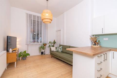 1 bedroom flat for sale - 4/1 Albion Terrace, Edinburgh, EH7
