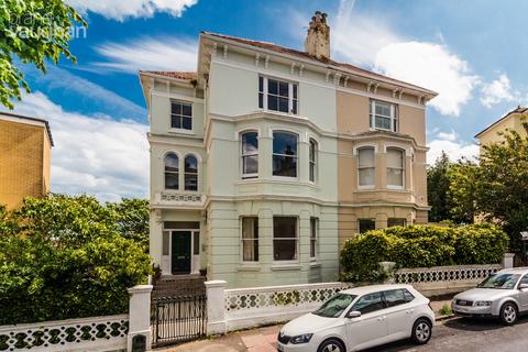 2 bedroom flat to rent, Buckingham Road, Brighton, East Sussex, BN1