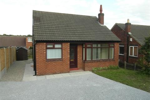 2 bedroom detached bungalow to rent - Kilroyd Drive, CLECKHEATON, West Yorkshire