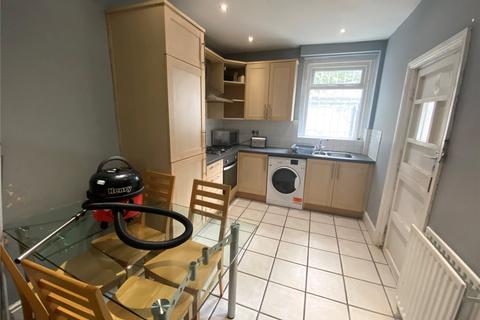 3 bedroom terraced house to rent - Westbourne Road, Fallowfield, M14