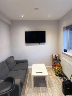 3 bedroom flat to rent - Wilmslow Road, Manchester, Greater Manchester, M14