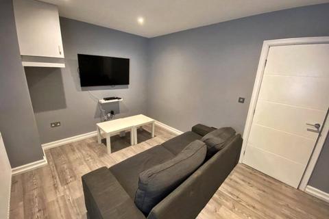 2 bedroom flat to rent - Wilmslow Road, Manchester, Greater Manchester, M14