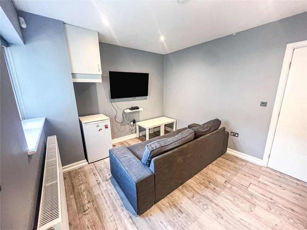 Wilmslow Road, Manchester, Greater Manchester, M14 2 bed flat to rent
