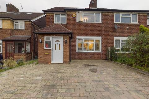 4 bedroom semi-detached house to rent - Woodlands Avenue, Eastcote