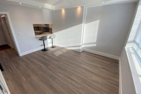 1 bedroom flat to rent, Calderon House, Townshend Estate, Allitsen Road, St. John's Wood, NW8 6JR