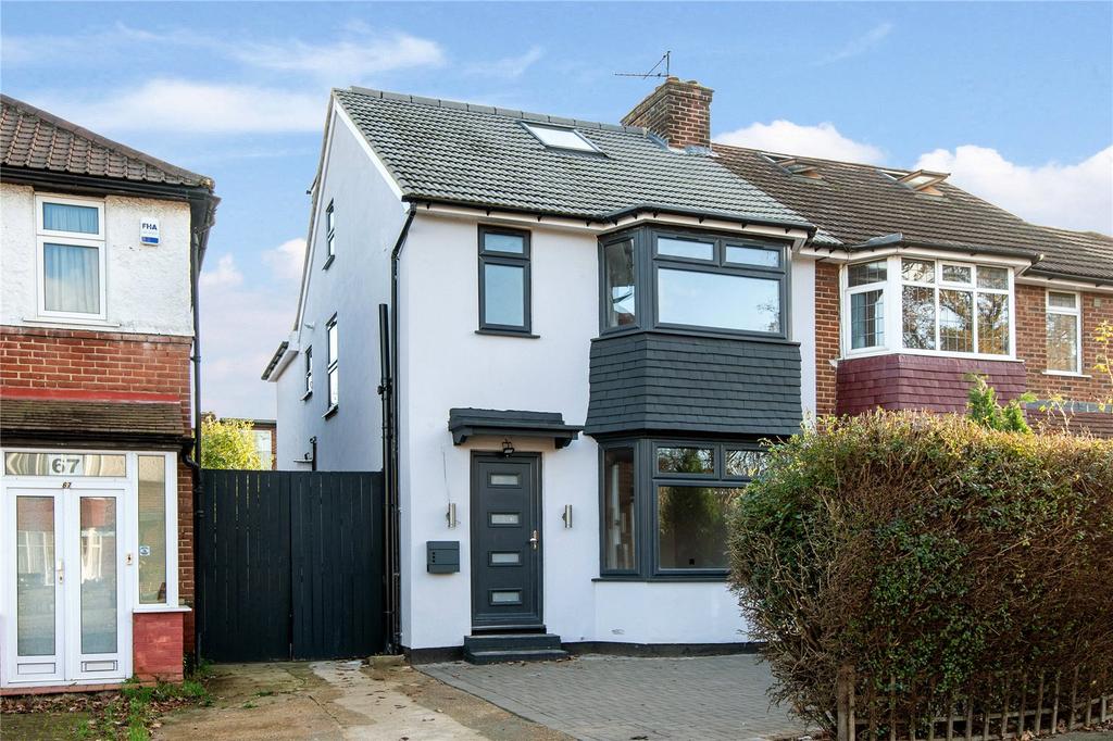 Pennine Drive, Golders Green Estate, NW2 2 bed flat for sale £575,000