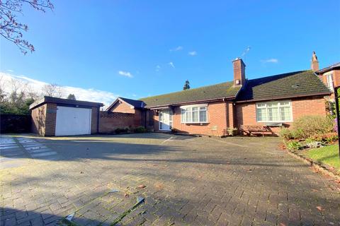 3 bedroom bungalow for sale - Salisbury Road, Cressington Park, Liverpool, Merseyside, L19