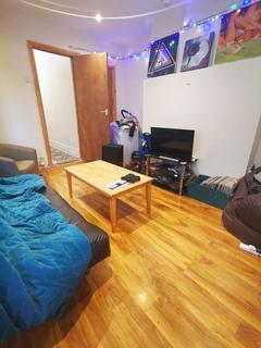 2 bedroom flat to rent - St Albans Road, Brynmill, Swansea