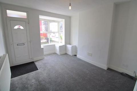 2 bedroom end of terrace house to rent, Jasmine Road, Basford, Nottingham, NG5 1JN