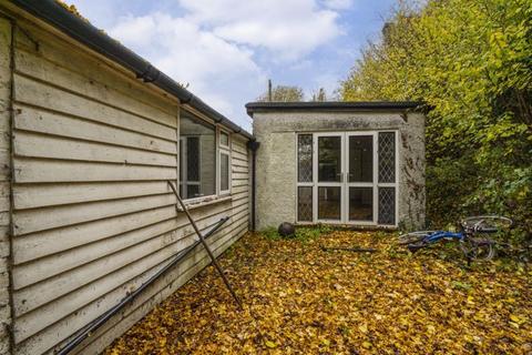 2 bedroom detached bungalow for sale - Frances Street, Chesham