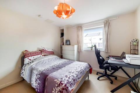 1 bedroom flat to rent - Wooldridge Close, Feltham, TW14