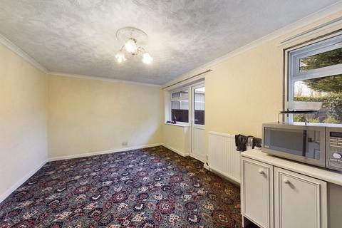 3 bedroom semi-detached house for sale - Shetland Way, Davyhulme, Trafford, M41
