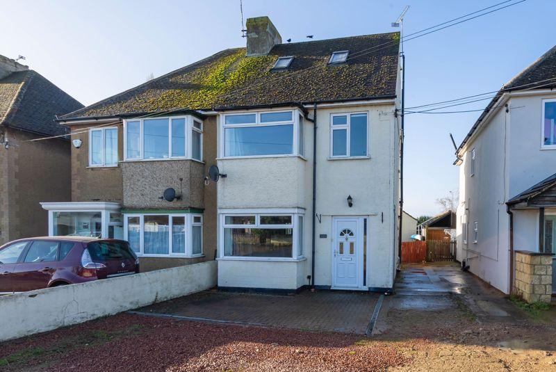 Whitecross, Abingdon 4 bed semidetached house £450,000