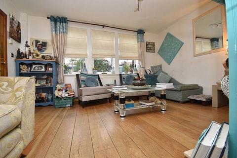 3 bedroom semi-detached house for sale - Withy Mead, London, E4