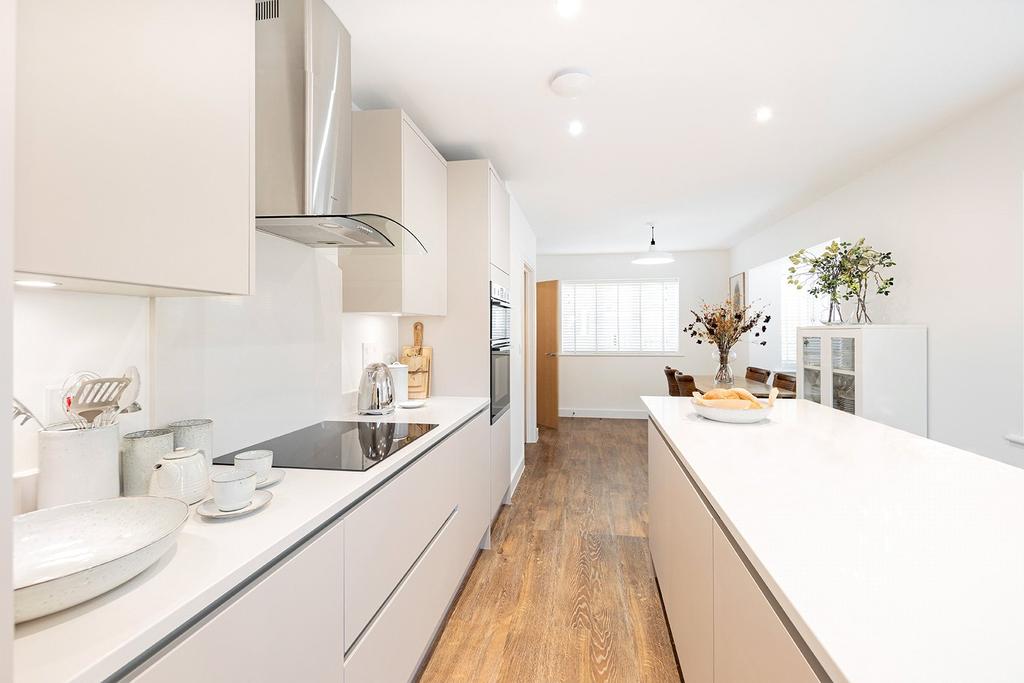 Rivercross, Brook Lane, Warsash, Southampton, SO31 4 bed detached house