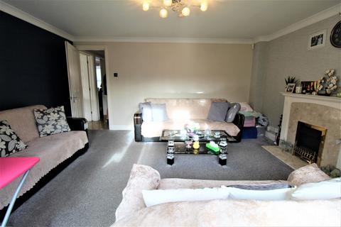 32 Advice Avenue, Grays, RM16 6QN