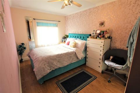 32 Advice Avenue, Grays, RM16 6QN