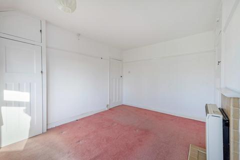 75 Walsingham Gardens, Epsom, KT19 0LT
