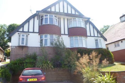 4 bedroom house to rent - Bevendean Crescent, Brighton, East Sussex