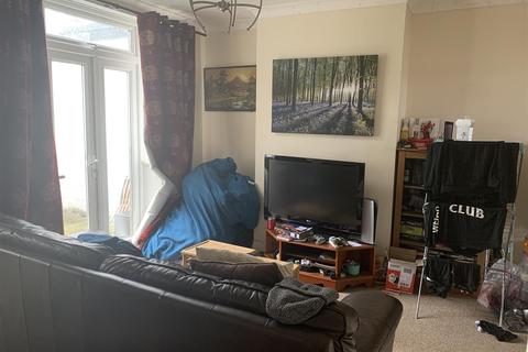 4 bedroom house to rent - Bevendean Crescent, Brighton, East Sussex